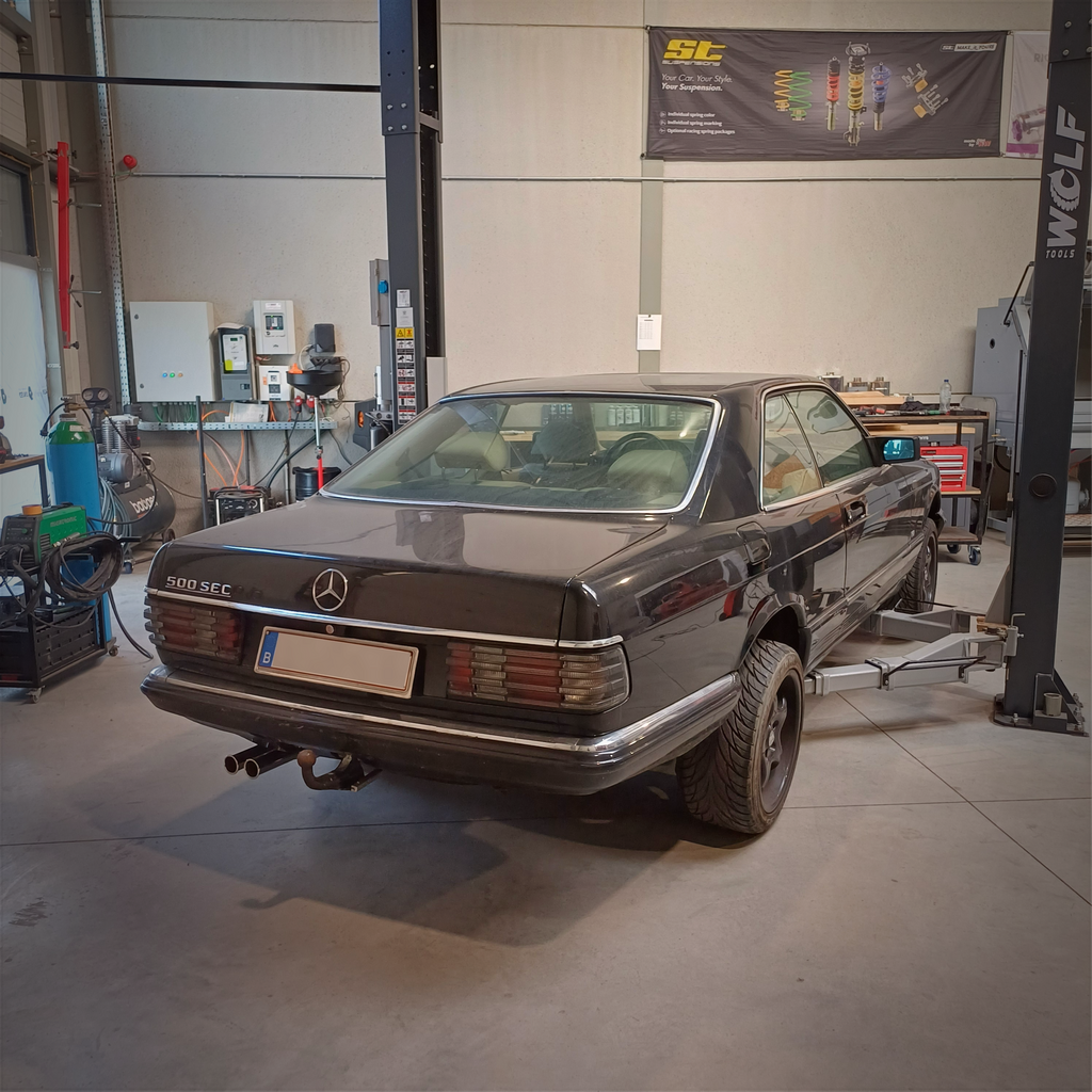 Uitlaat op maat voor oldtimer Mercedes-Benz 500SEC W126